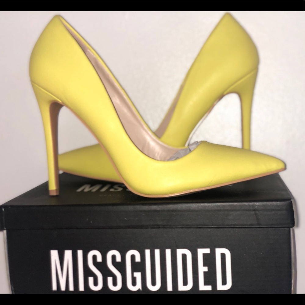 NEON YELLOW HIGH HEEL (MISSGUIDED)